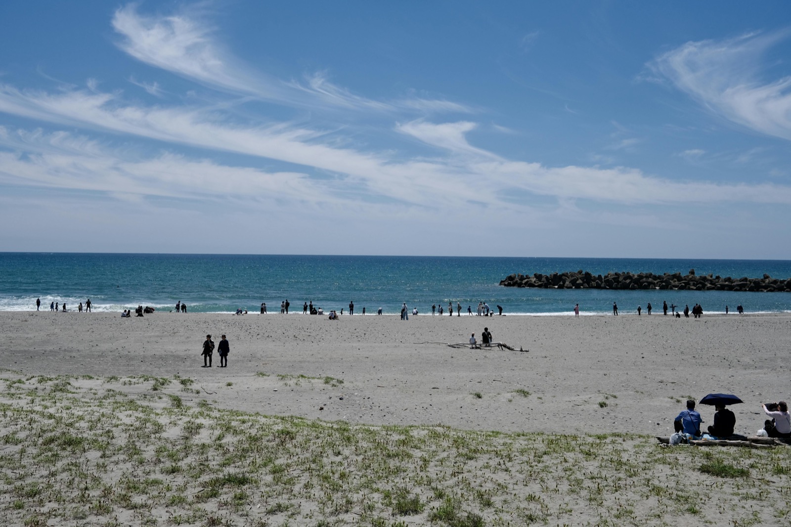 広いビーチと青空