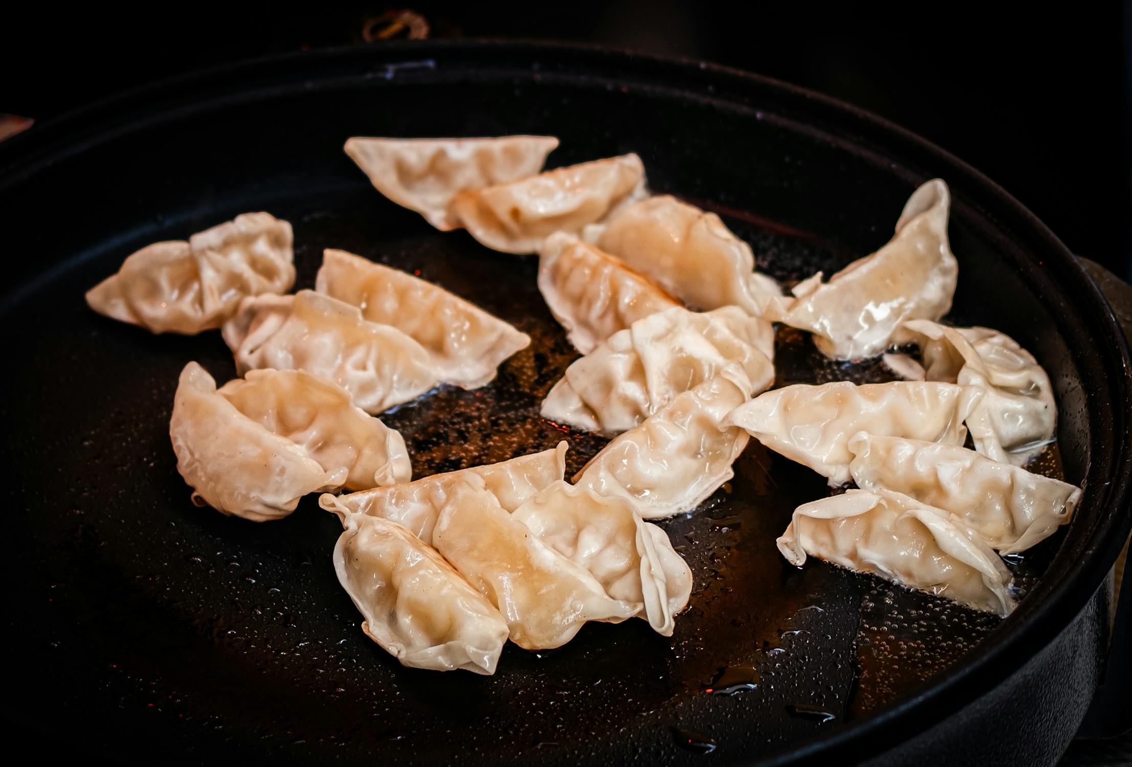 焼き餃子のイメージ