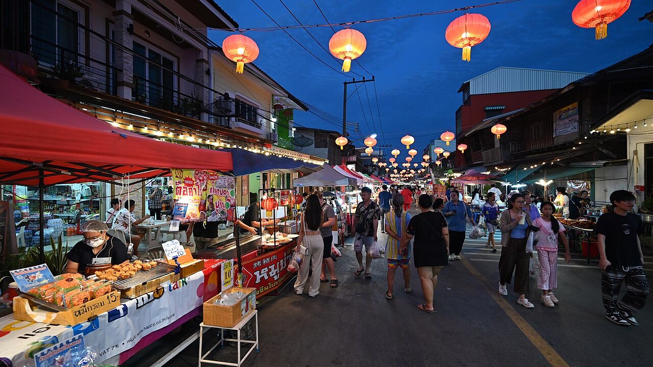 ランタンが灯るアジアン夜市（イメージ）