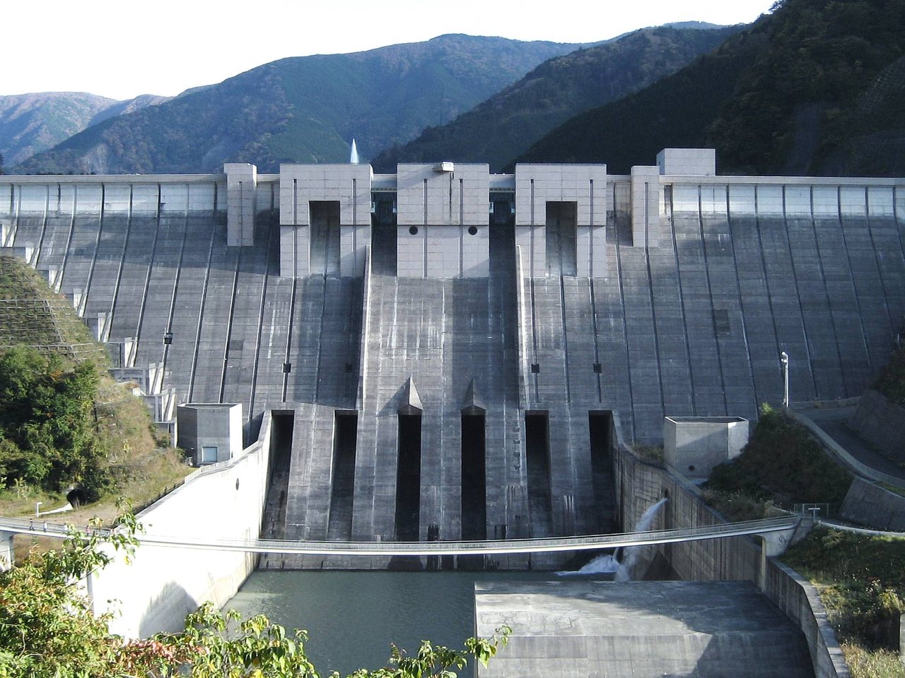 長島ダム(榛原郡川根本町)