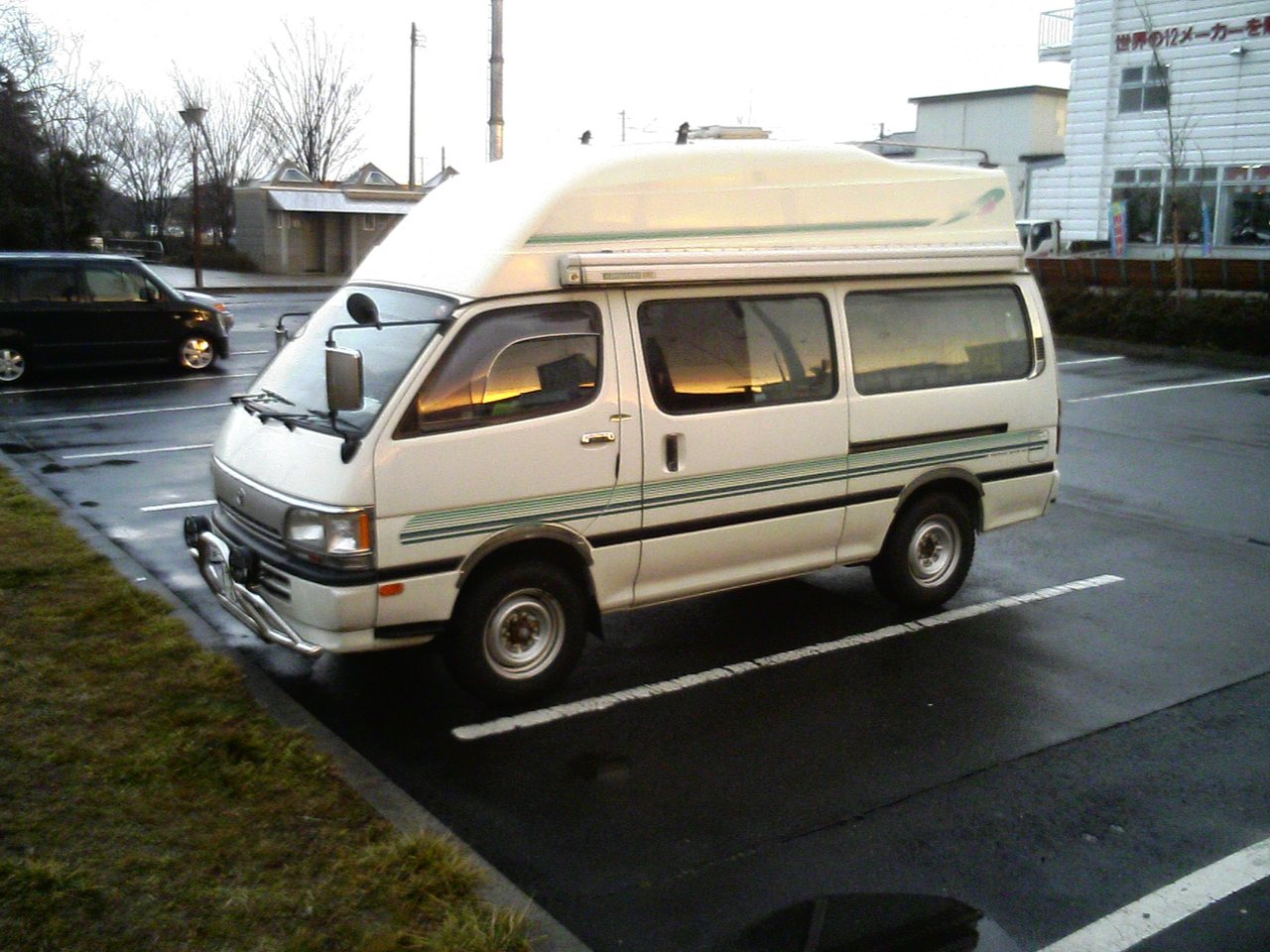 キャンピングカー