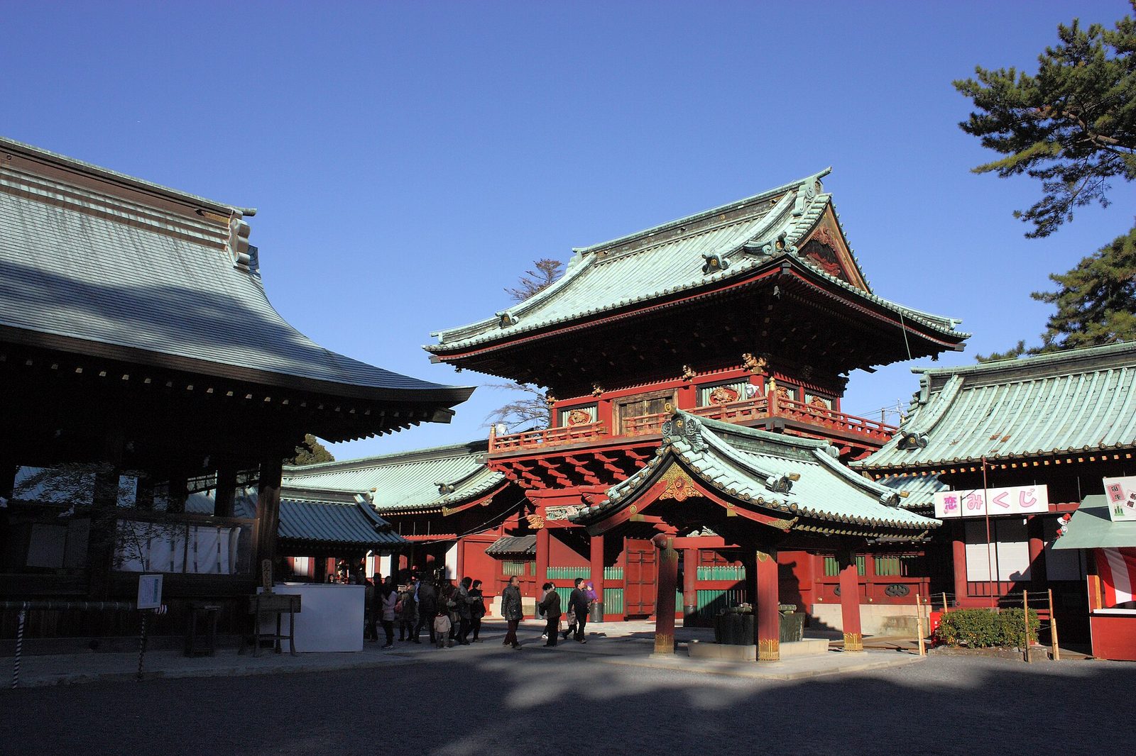 静岡浅間神社の境内
