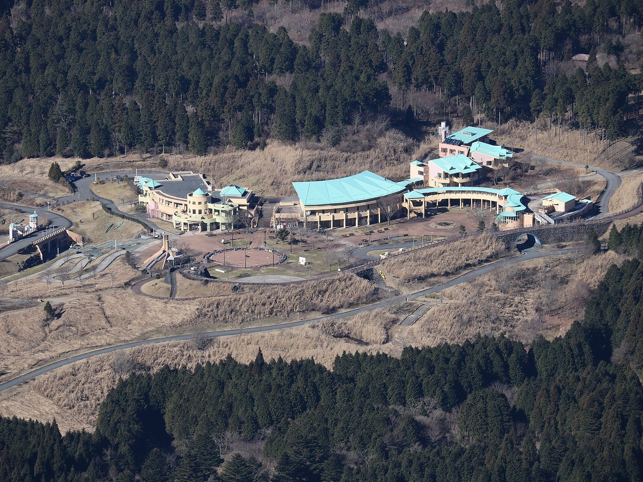 山あいに広がる富士山こどもの国