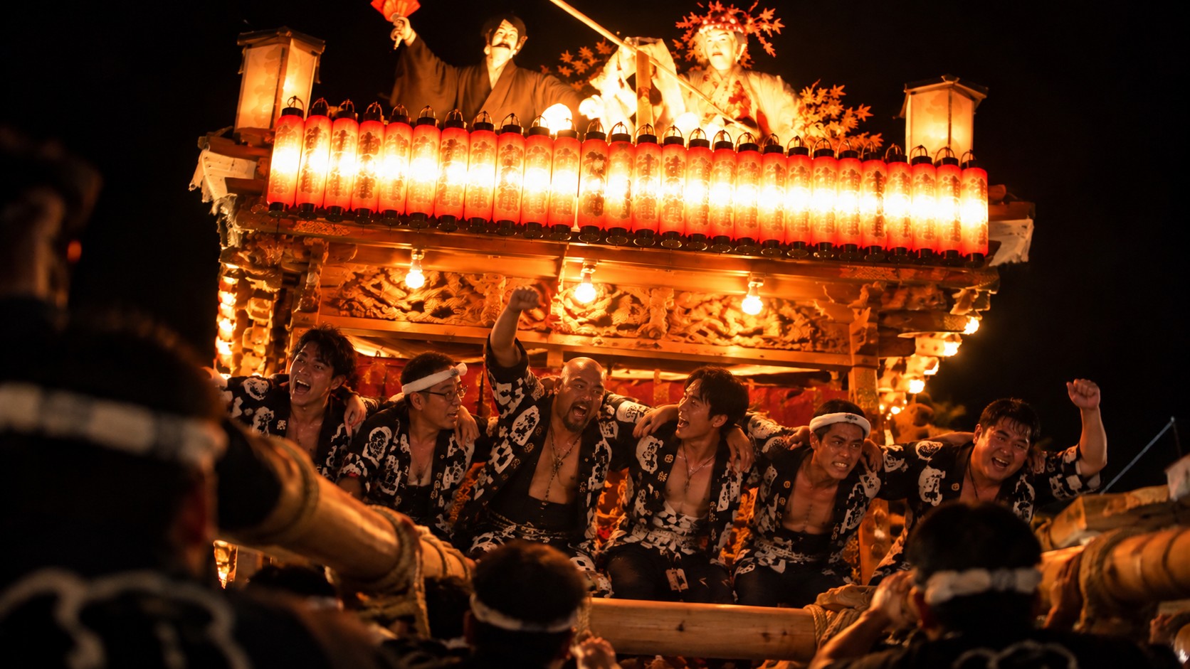 夜の袋井北祭りで、屋台の手木に並んで声を上げる法被姿の人たち(作成したイメージ画像)