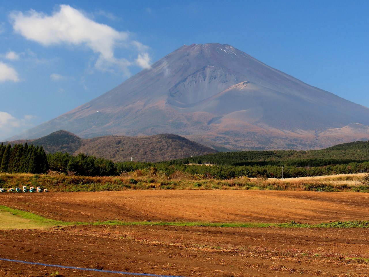 10月下旬の十里木高原から見た富士山